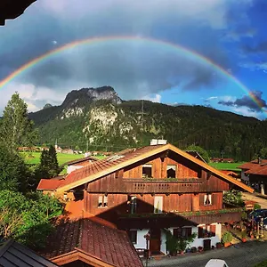 https://gastehaus-taubensee.com-bavaria.com