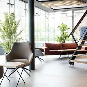 Executive Residency By Western Amsterdam Airport فندق
