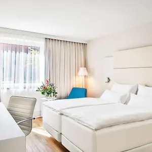Nh Vienna Airport Conference Center Hotell
