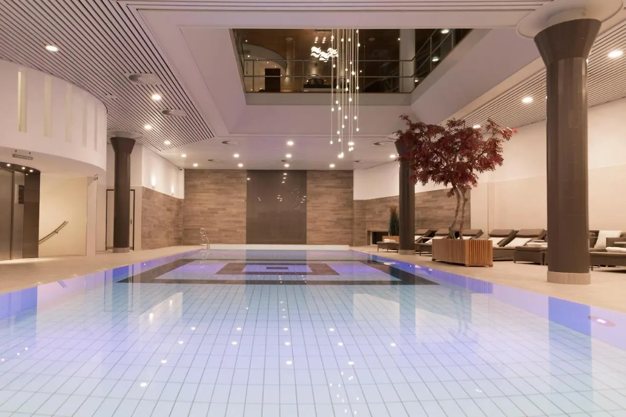 *****  Hotel Okura Amsterdam - The Leading Hotels Of The World Нидерланды