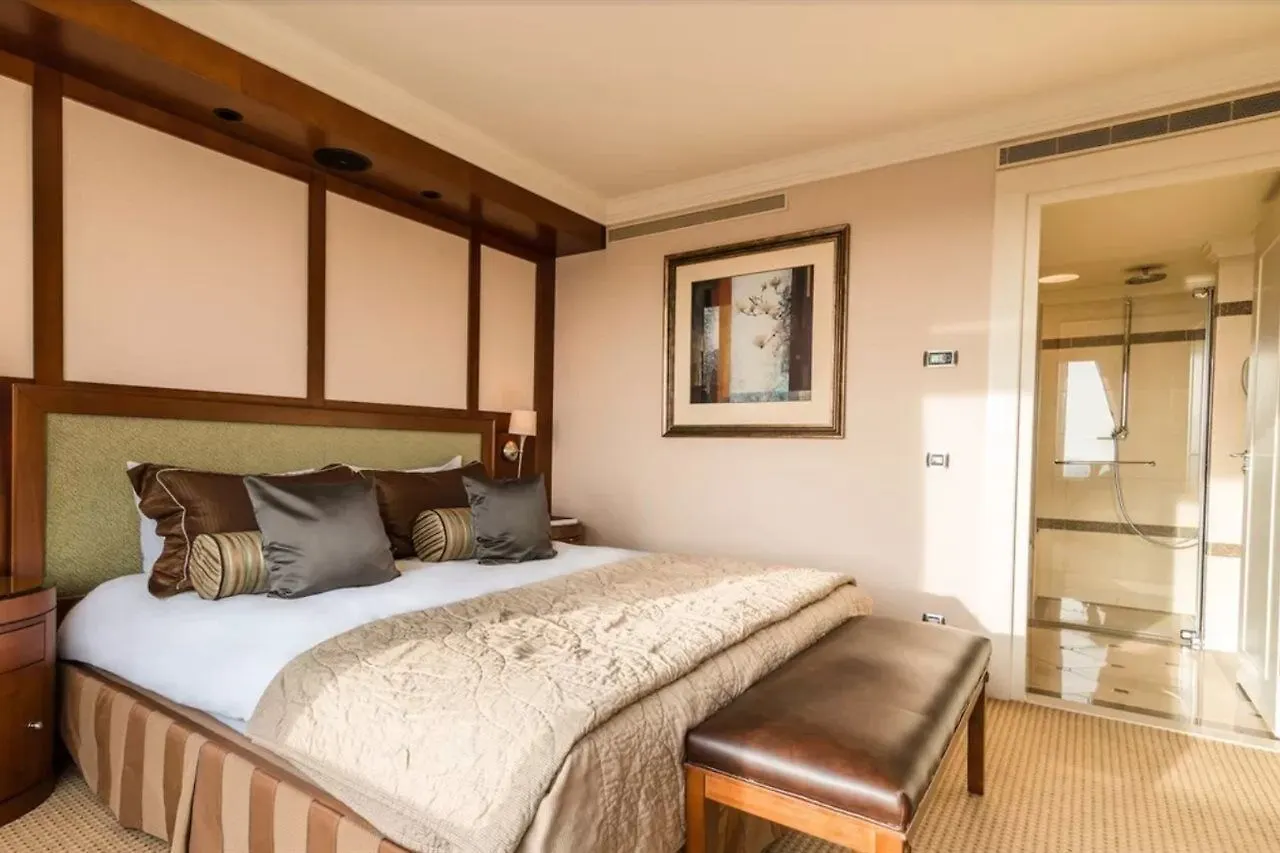 *****  Hotel Okura Amsterdam - The Leading Hotels Of The World Нидерланды